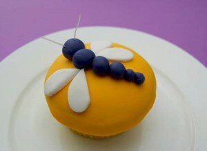 Planet Cake Dragonfly fondant design